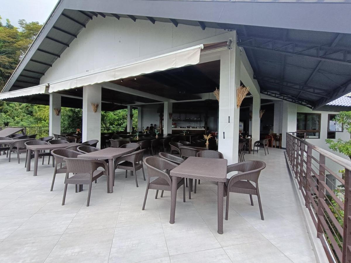 Mist Mountain Resort Powered By Cocotel Cebu Stadt Exterior foto
